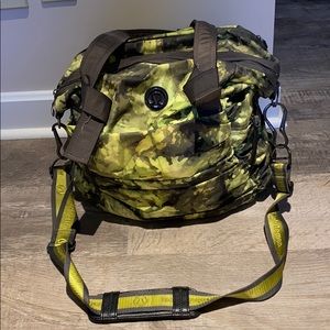 Lululemon side bag